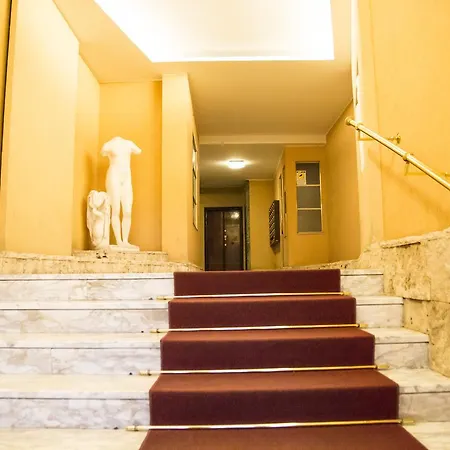 Vatican Suite 383-2